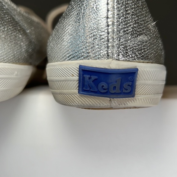 Metallic Silver Keds Champion Sneakers - Size 9 - Womens Classic Keds - Picture 10 of 14